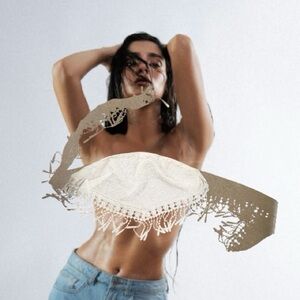 SHEIN White Strapless Fringe Top it ties him back